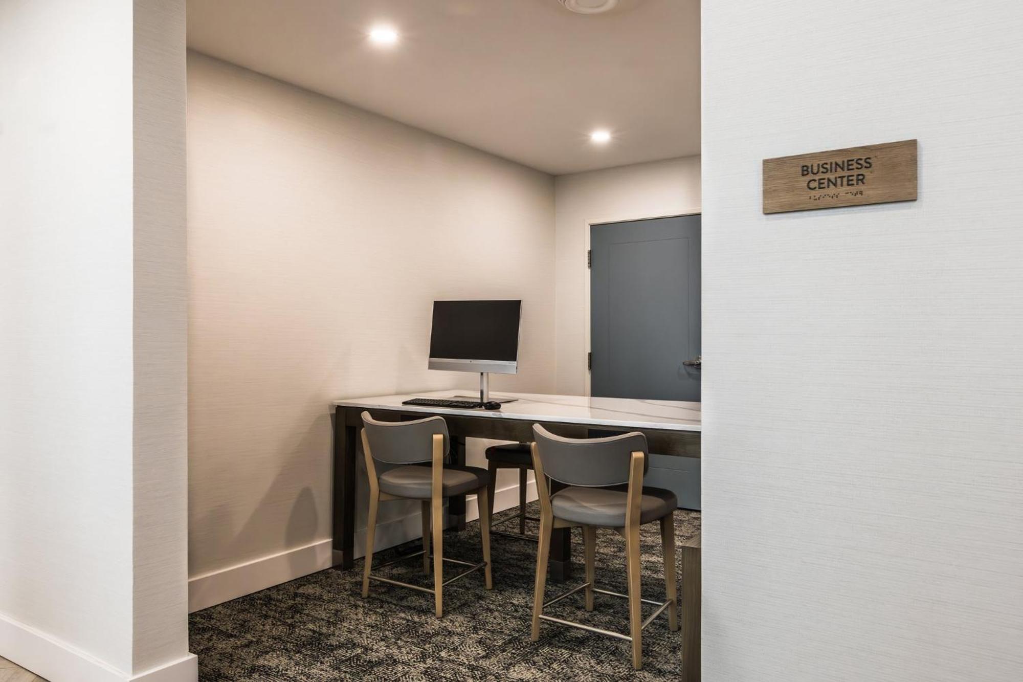Staybridge Suites - Dawson Creek By Ihg Zewnętrze zdjęcie