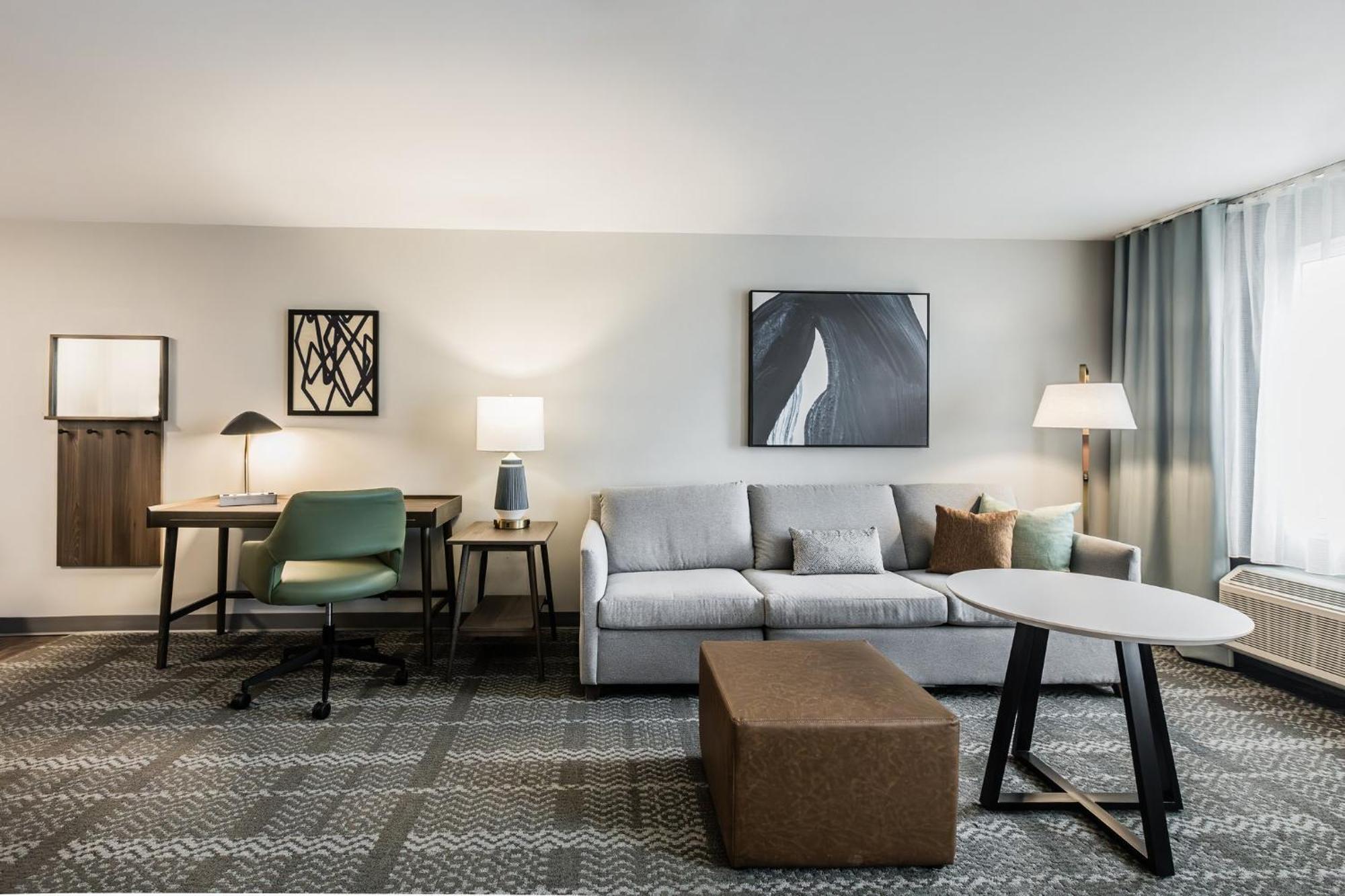 Staybridge Suites - Dawson Creek By Ihg Zewnętrze zdjęcie