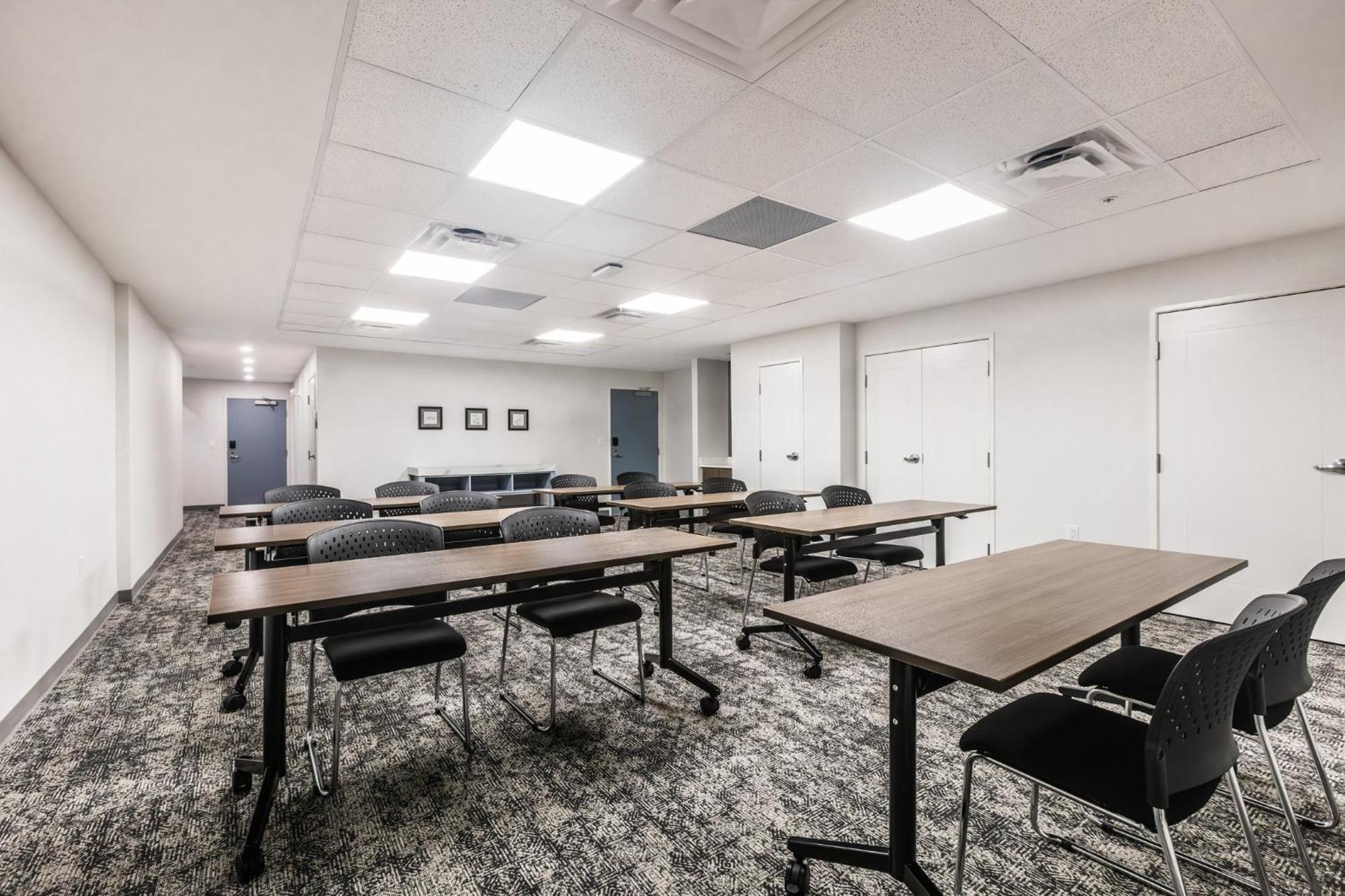 Staybridge Suites - Dawson Creek By Ihg Zewnętrze zdjęcie