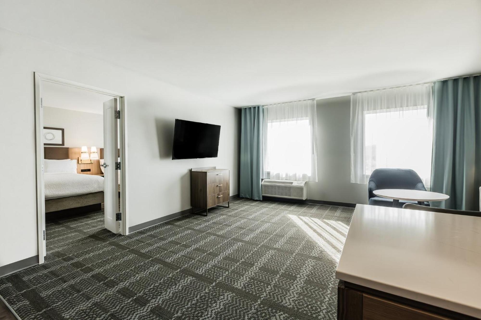 Staybridge Suites - Dawson Creek By Ihg Zewnętrze zdjęcie